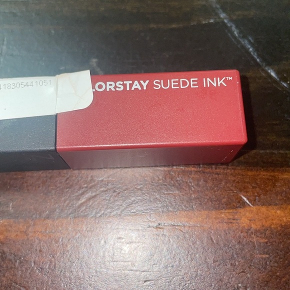 REVLON Lipstick-ColorStay Suede Ink 019 IN THE ZONE - Picture 3 of 3